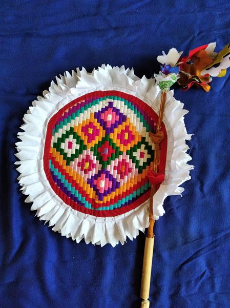 <b>hand fan</b>