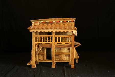 <b>wooden house</b>