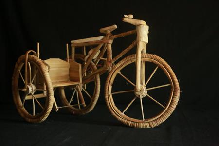 <b>Burmese rickshaw model</b>