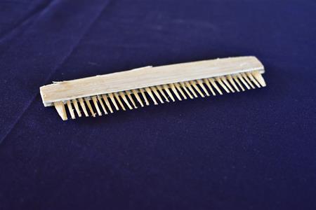 <b>comb</b>