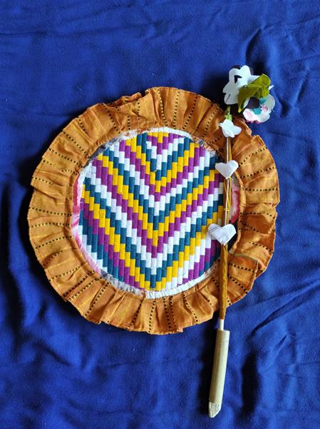 <b>hand fan</b>