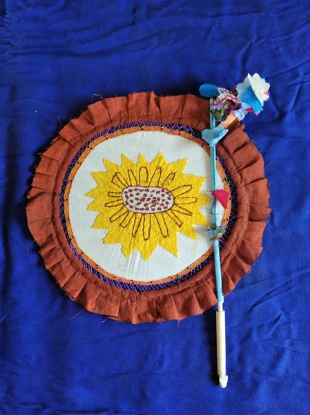 <b>hand fan</b>