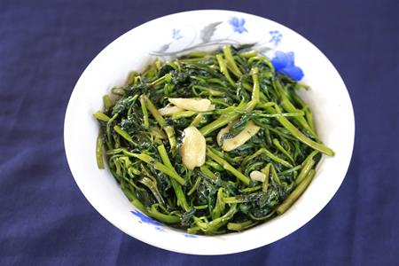 <b>water spinach stir fried</b>