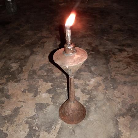 <b>oil lamp</b>