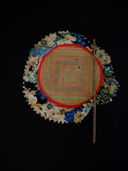 <b>hand fan</b>