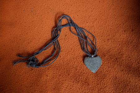 <b>locket</b>