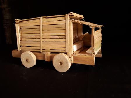 <b>toy truck</b>