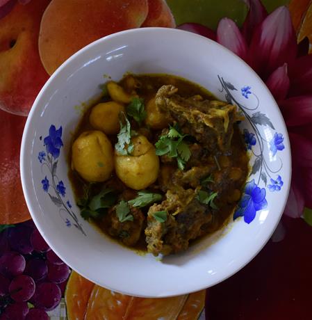 <b>spicy beef curry</b>
