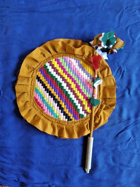 <b>hand fan</b>