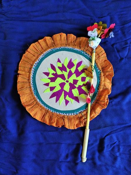 <b>hand fan</b>