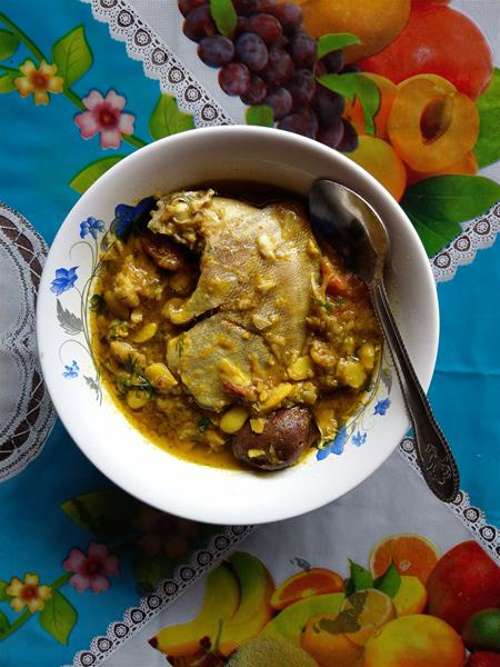 <b>pomfret curry</b>