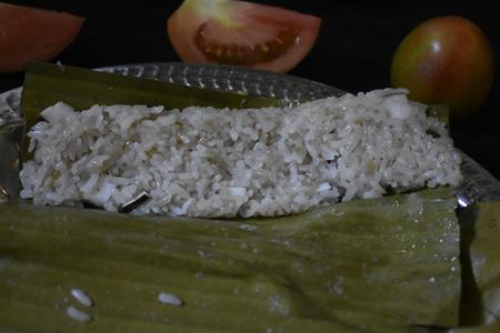 <b>steamed sticky rice cake</b>