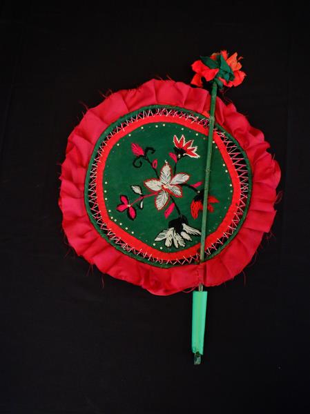 <b>hand fan</b>