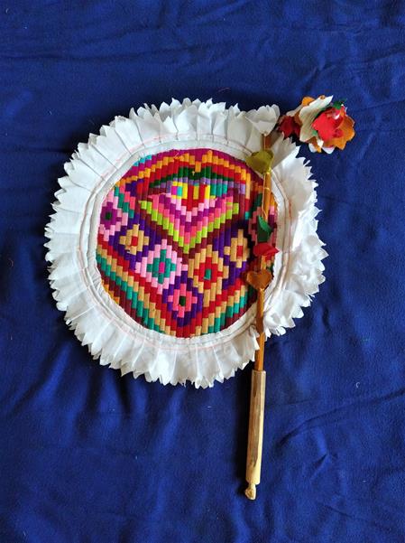 <b>hand fan</b>